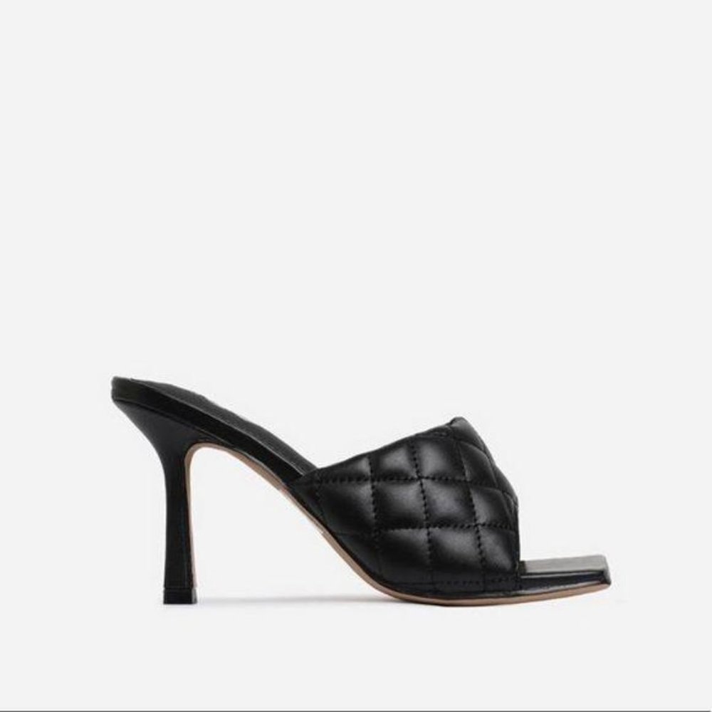 !! NEW !! SQUARE TOE Quilted Mules in Red - Picture 8 of 8